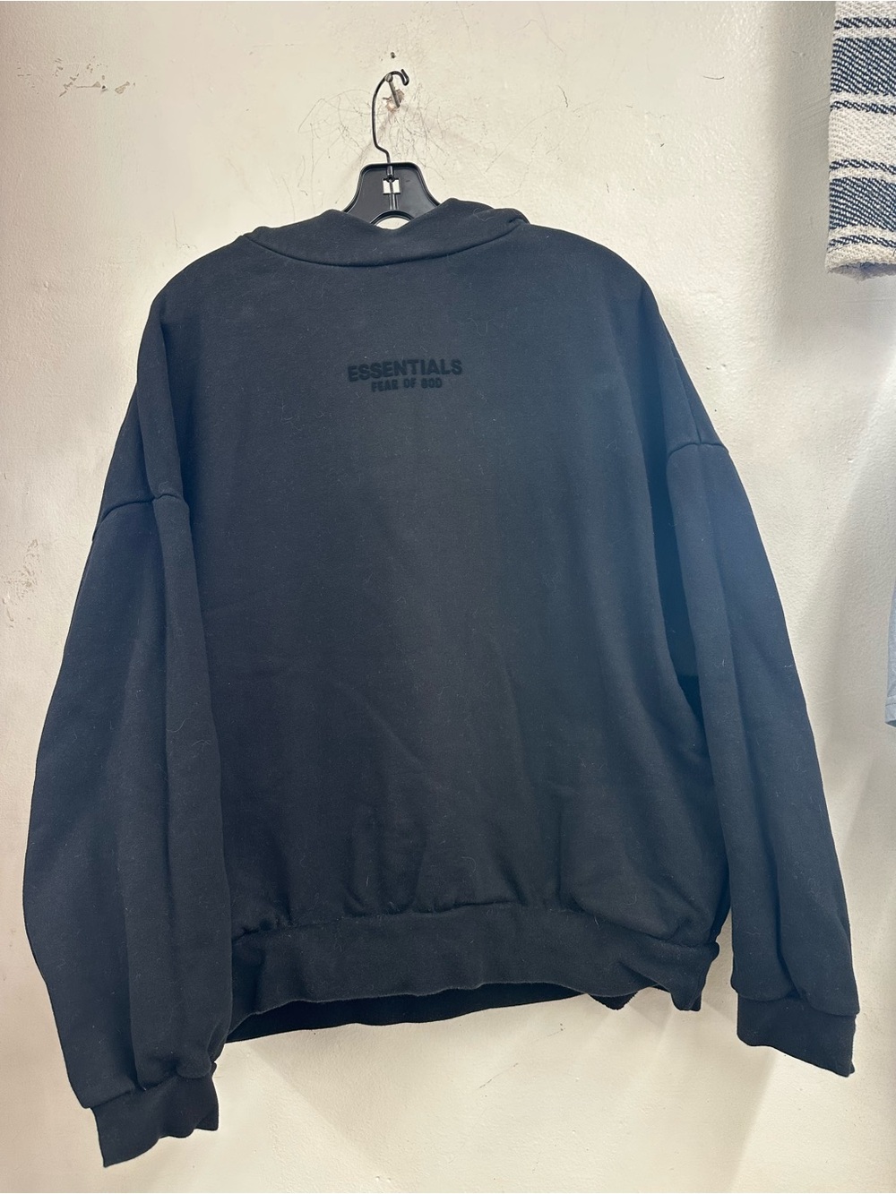 ESSENTIALS Fear of God Men’s Black Crewneck Sweater hoodie size small